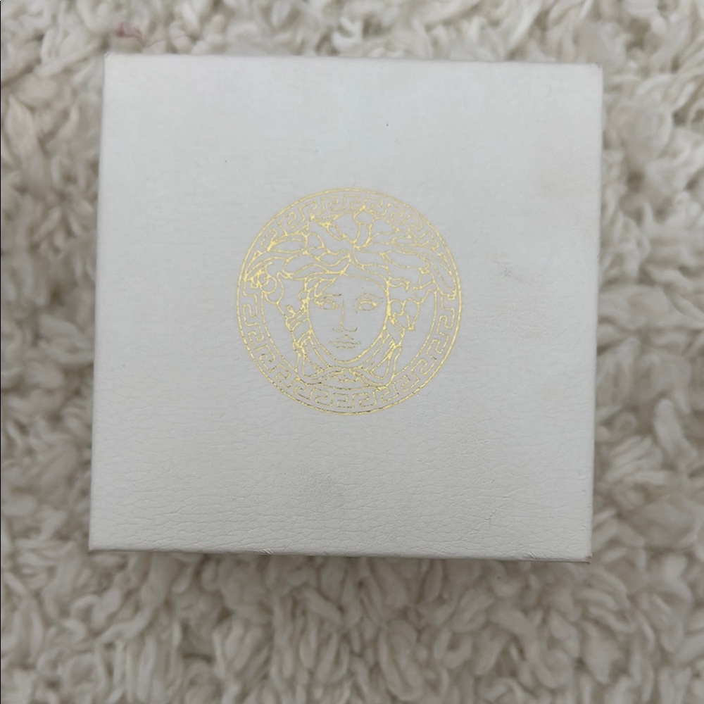 Versace Gold Box - Picture 2 of 7
